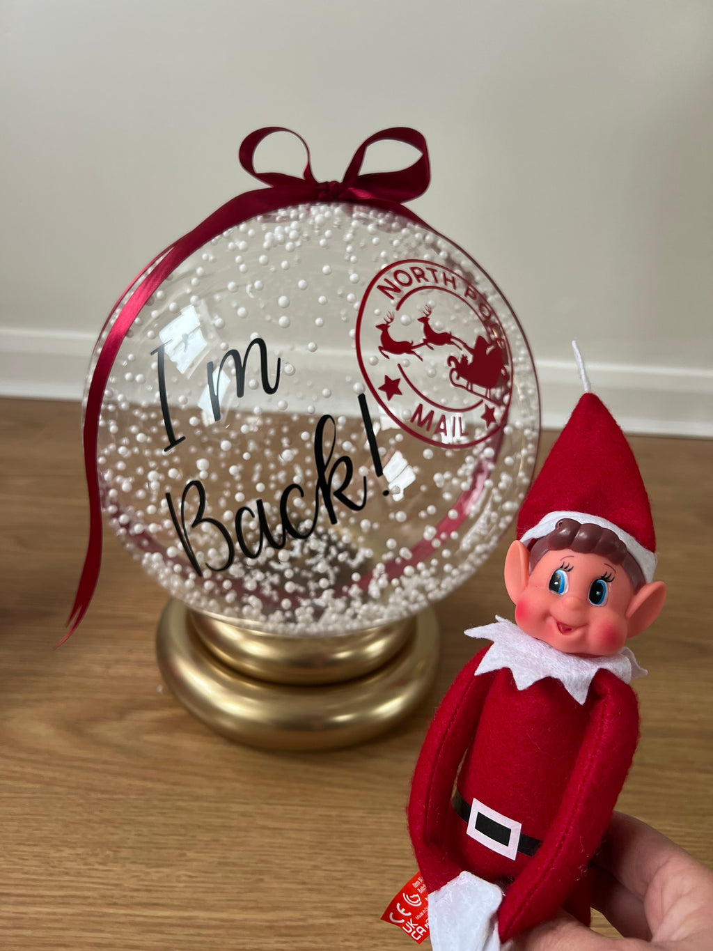 Elf Arrival Snow Globe