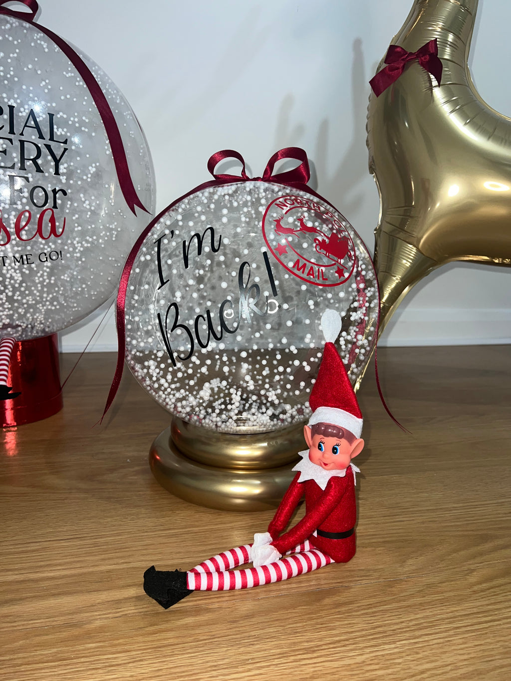 Elf Arrival Snow Globe